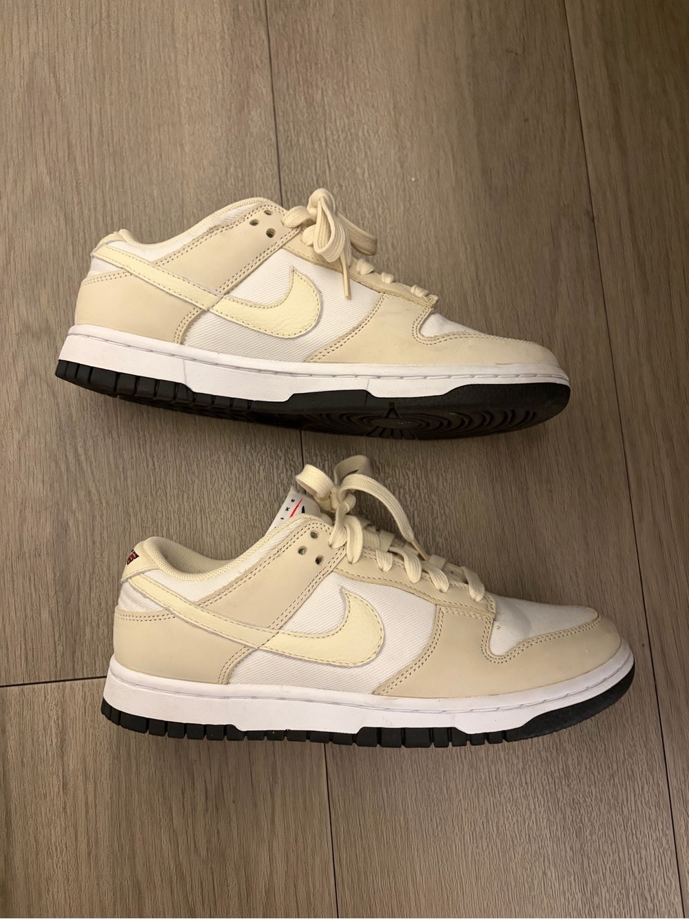 Nike Low-Top Sneakers in Cream and White - Picture 4 of 4